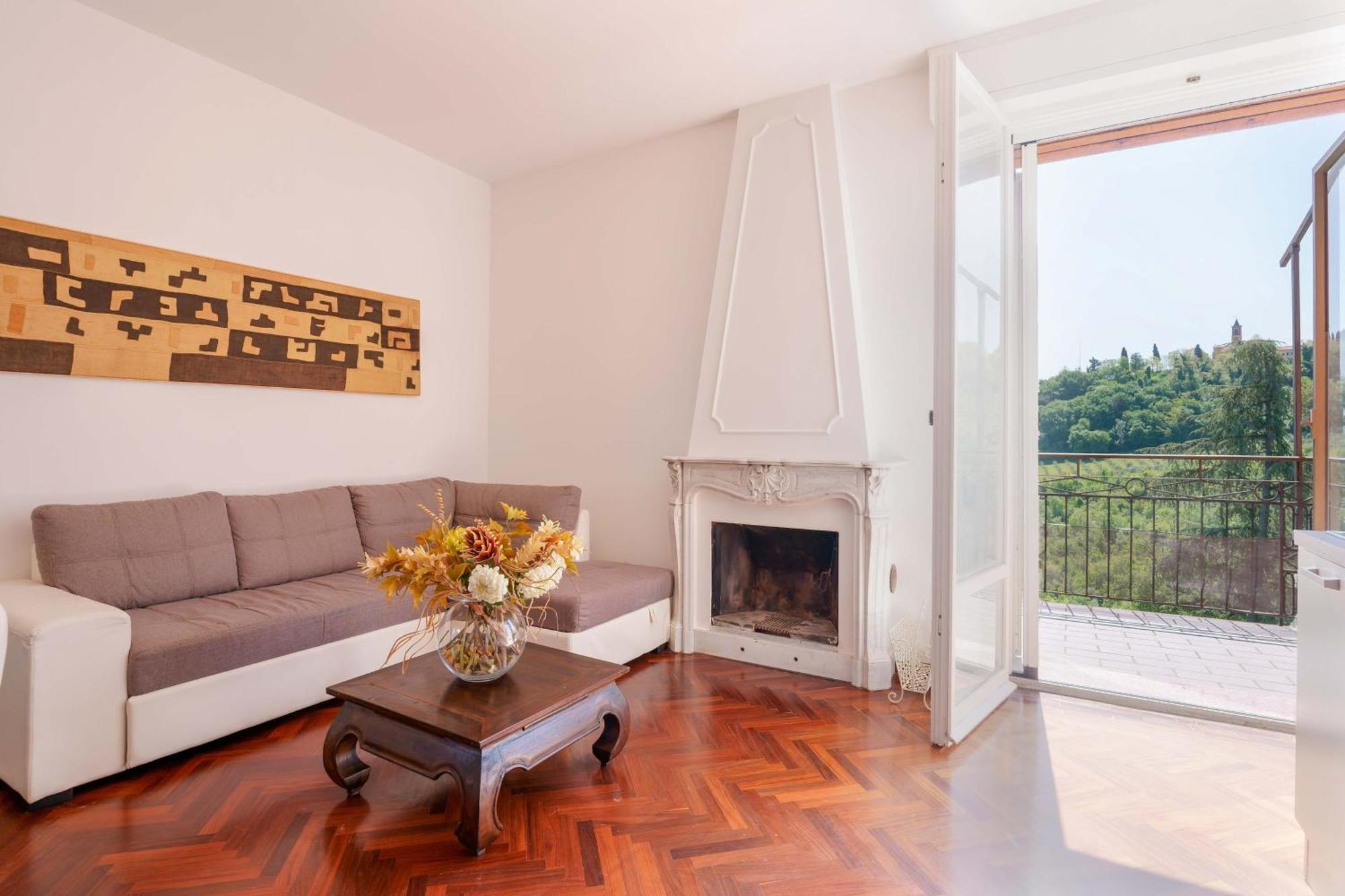 Ca' Bianca Apartments Farneto Eksteriør bilde